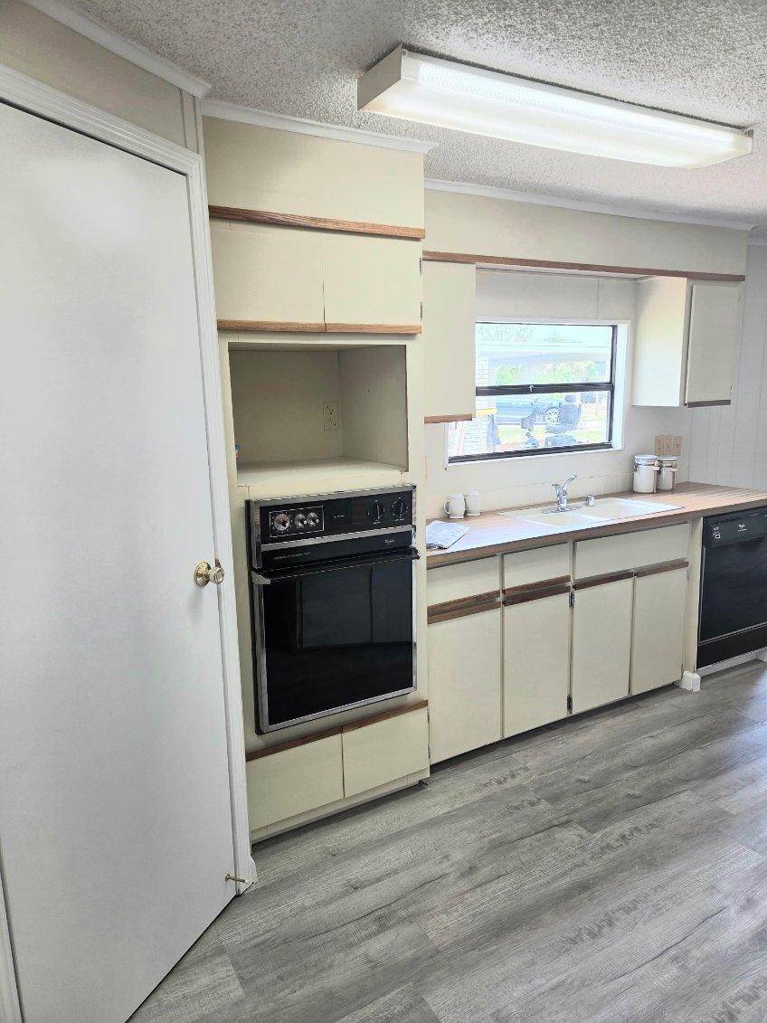 196 Fairway a Winter Haven, FL Mobile or Manufactured Home for Sale